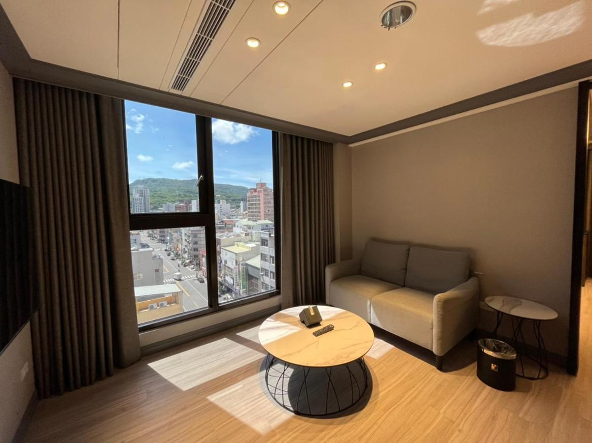 Q21 Hotel Kaohsiung Esterno foto