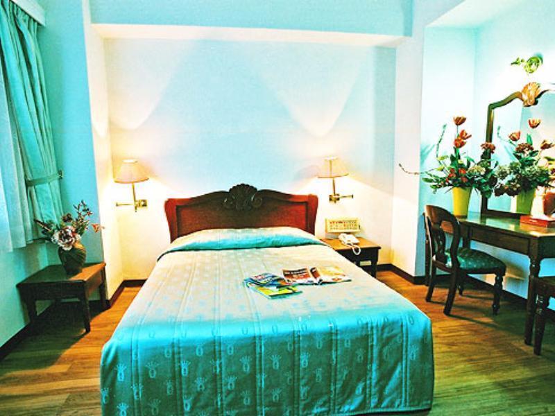 Q21 Hotel Kaohsiung Esterno foto